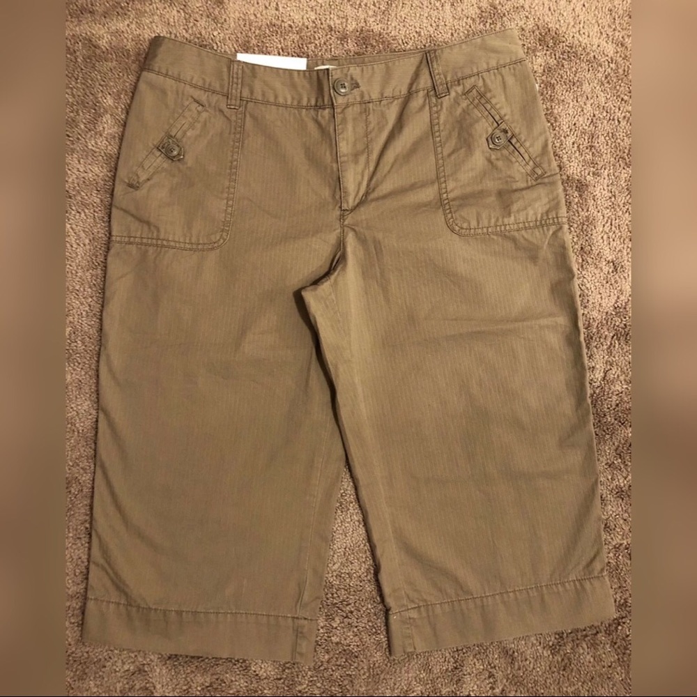 NWT Merona Capri Crop Pants Size 10 MSRP $20